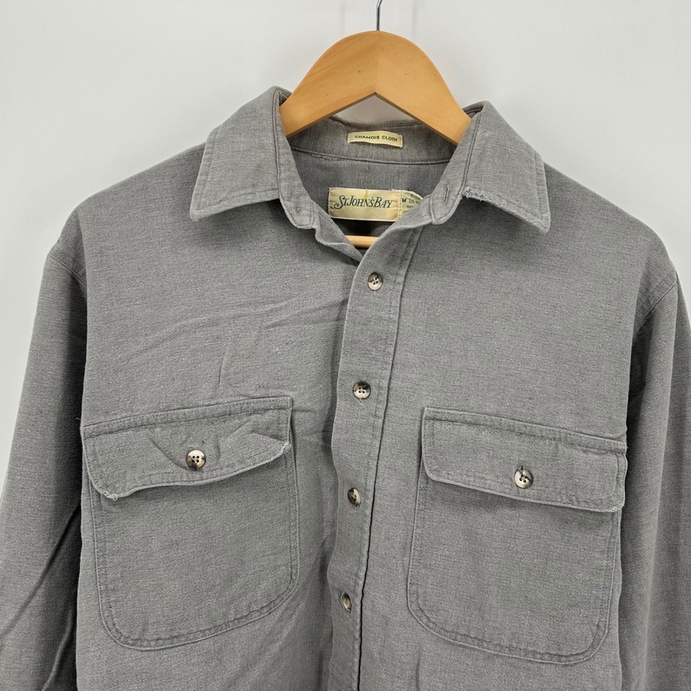 St Johns Bay Mens Medium Gray Chamois Cloth Cotton Heavy Button Down Shirt